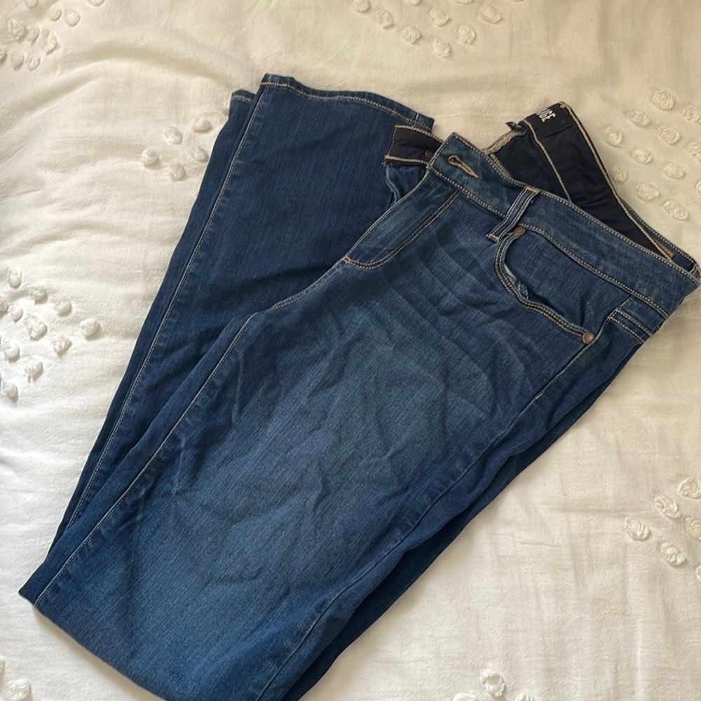 Paige Skyline Skinny Jeans